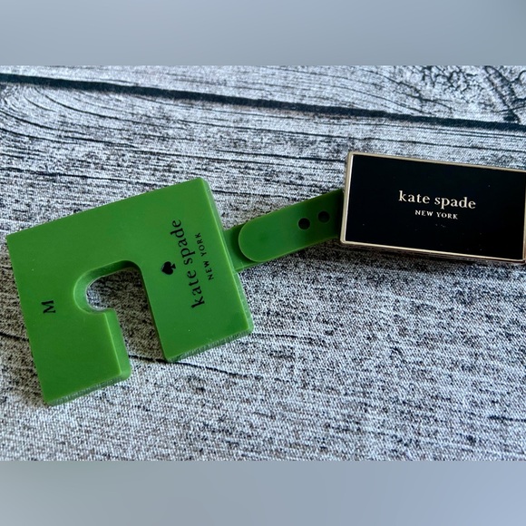 NWT! Kate spade belt with bow and spade logo. Genuine leather, Available M and L - Picture 6 of 12